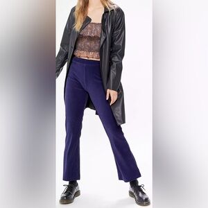 Urban Outfitters Cassidy Velvet Kick Flare Pants In Midnight Blue Size L